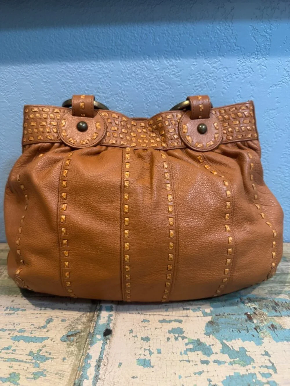 EUC ISABELLA FIORE ORANGE/BROWN FULL CIRCLE BAG